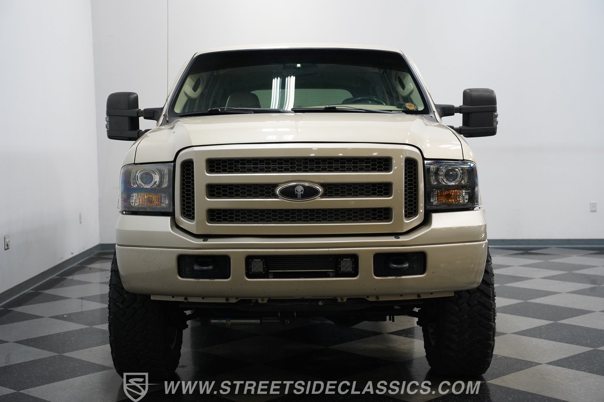 Used 2005 Ford Excursion Limited AWD/4WD image 17