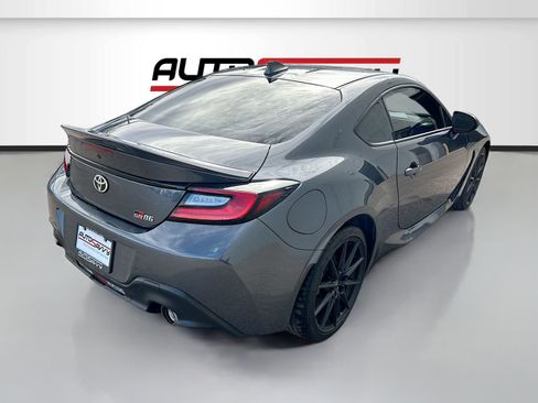 Used 2025 Toyota GR86 Premium w/ ALL Weather Mat Package (TMS) RWD image 7
