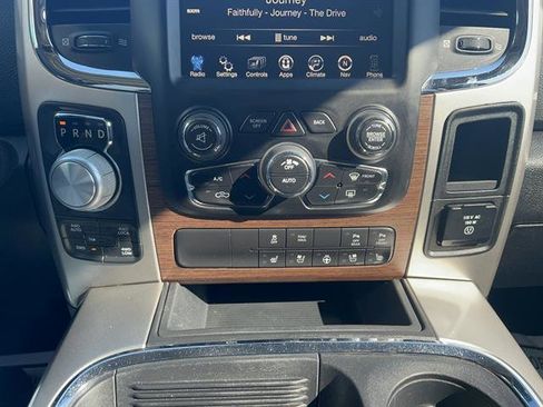 Used 2017 RAM 1500 Laramie w/ Convenience Group AWD/4WD image 22