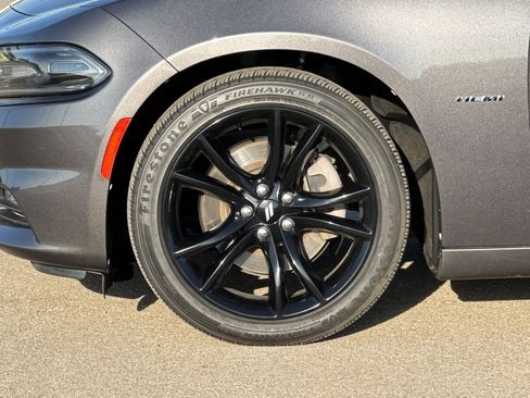 Used 2018 Dodge Charger R/T w/ Blacktop Package RWD image 30