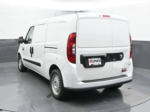 Used 2022 RAM ProMaster City Tradesman FWD image 11