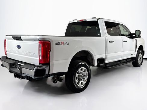Used 2024 Ford F350 XLT image 5