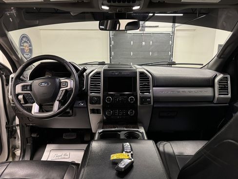 Used 2017 Ford F350 Lariat w/ Lariat Ultimate Package AWD/4WD image 28