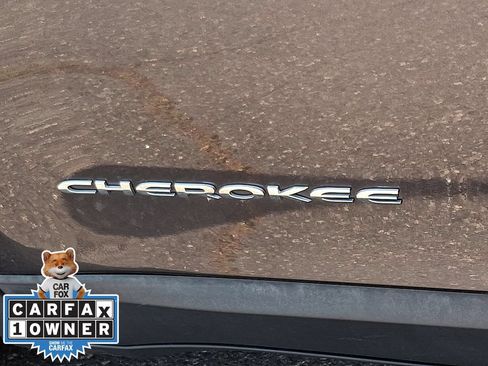 Used 2020 Jeep Cherokee Limited AWD/4WD image 29