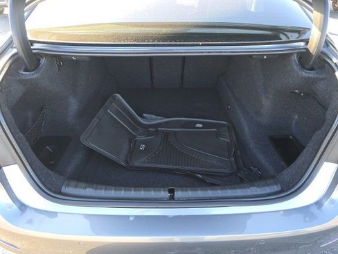 Used 2018 BMW 530i xDrive image 18