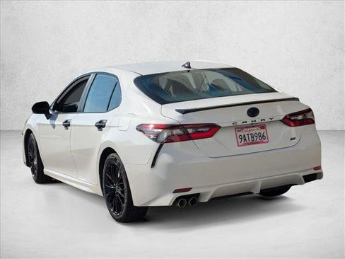 Used 2022 Toyota Camry SE image 7