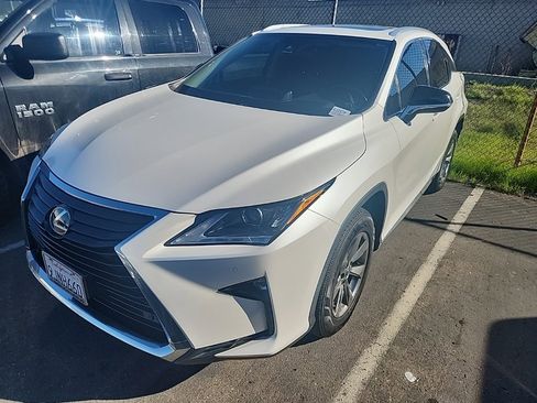 Used 2019 Lexus RX 350 AWD image 3