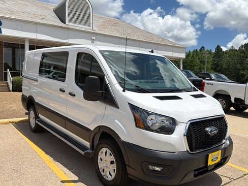 Used 2025 Ford Transit 250 Low Roof w/ Exterior Upgrade Package RWD image 2
