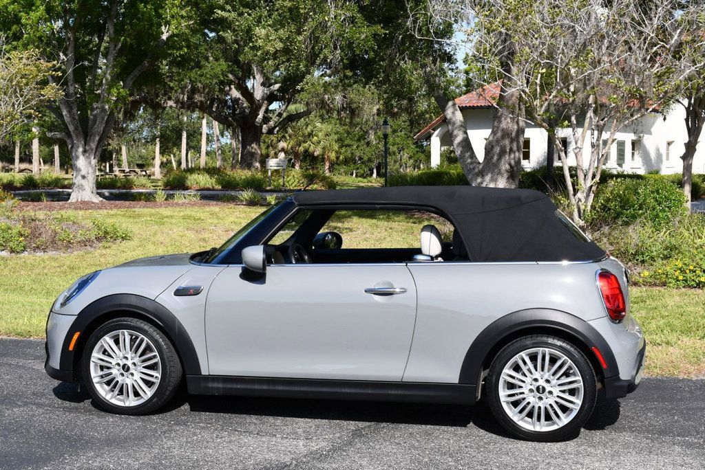 Used 2023 MINI Cooper S w/ Signature Upholstery Package FWD image 4