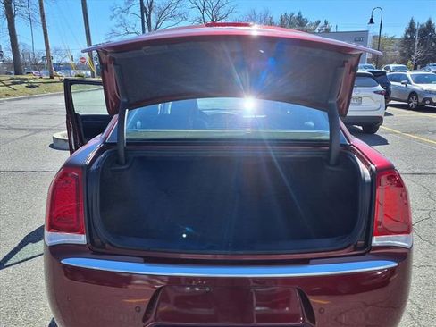 Used 2021 Chrysler 300 Touring L image 11