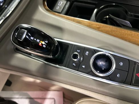 Used 2023 Cadillac Escalade Premium Luxury Platinum w/ LPO, Floor Liner Package AWD/4WD image 20