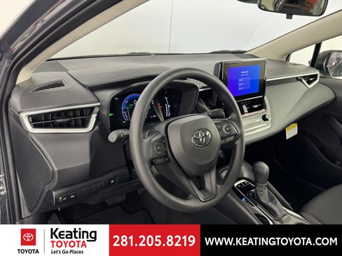 New 2026 Toyota Corolla LE image 2