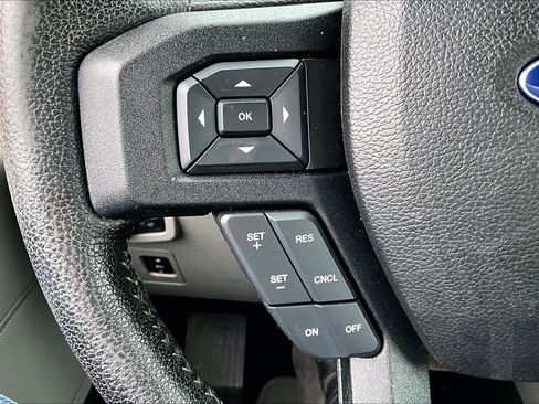 Used 2016 Ford F150 XLT w/ Equipment Group 302A Luxury image 22