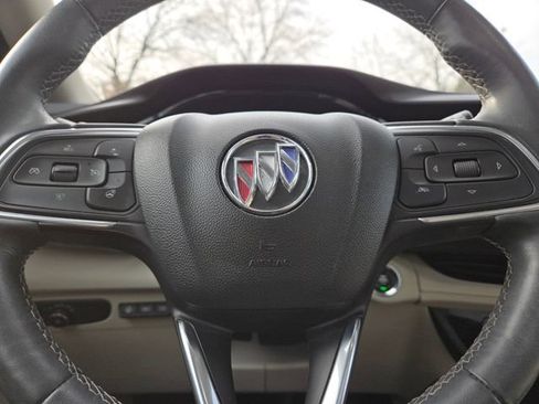 Used 2022 Buick Envision Avenir w/ Technology Package II image 40