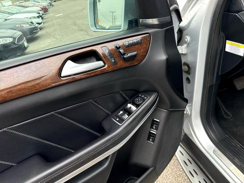 Used 2013 Mercedes-Benz GL 450 4MATIC image 14