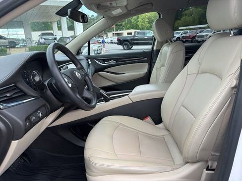 Used 2019 Buick Enclave Essence FWD image 13