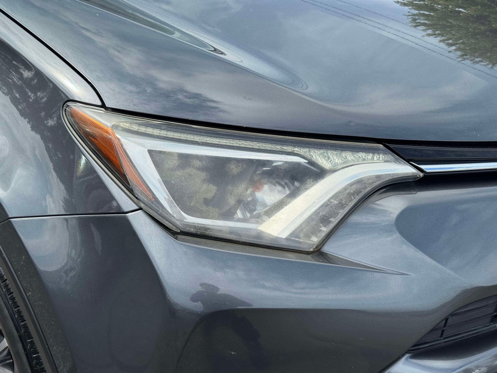 Used 2017 Toyota RAV4 XLE w/ All Weather Liner Package AWD/4WD image 7