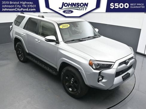 Used 2024 Toyota 4Runner SR5 Premium AWD/4WD image 29
