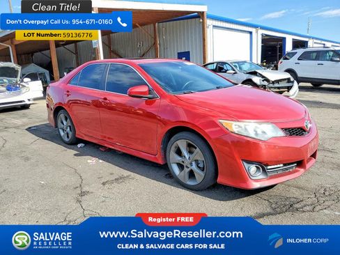Used 2012 Toyota Camry SE FWD image 5