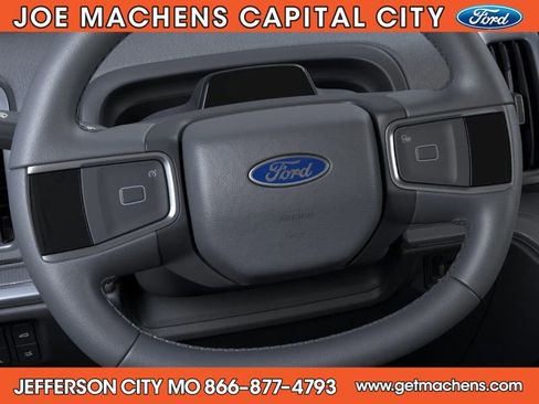 New 2026 Ford Expedition Active image 13