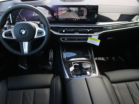 Used 2026 BMW X7 xDrive40i AWD/4WD image 16