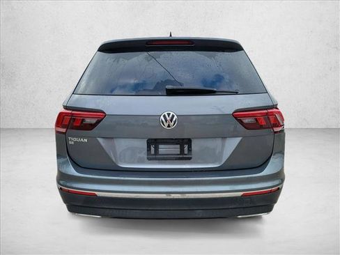 Used 2020 Volkswagen Tiguan SE image 6