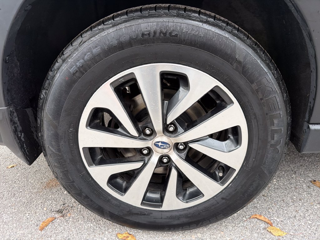 Used 2024 Subaru Outback Premium AWD/4WD image 17