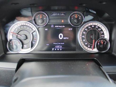 Used 2014 RAM 2500 Laramie w/ Convenience Group image 25