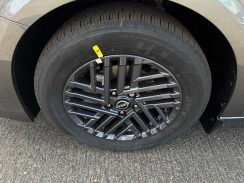 New 2026 Nissan Sentra SV w/ SV Convenience Package image 8