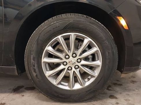 Used 2024 Buick Enclave Premium AWD/4WD image 40