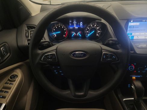 Used 2019 Ford Escape SE FWD image 22