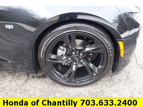 Used 2021 Chevrolet Camaro LT w/ RS Package image 23