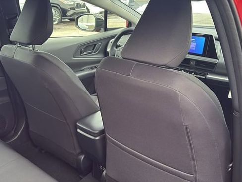 New 2026 Toyota Prius LE image 24