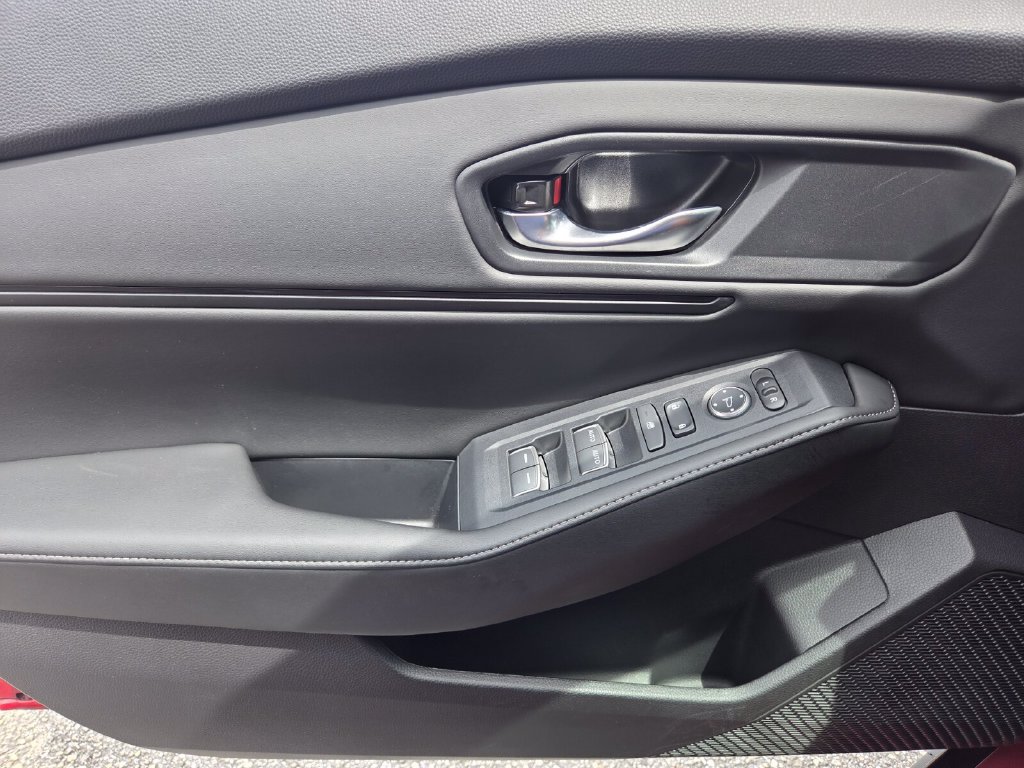 Certified 2025 Honda Accord Sport image 31
