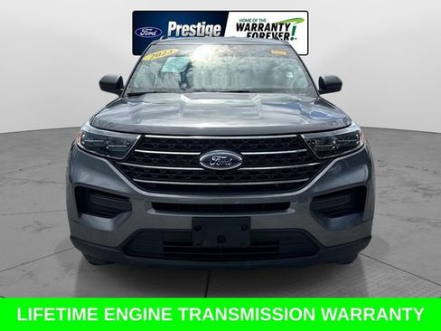 Used 2023 Ford Explorer XLT RWD image 9