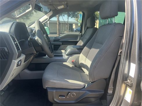 Used 2017 Ford F150 XLT w/ Equipment Group 302A Luxury AWD/4WD image 16