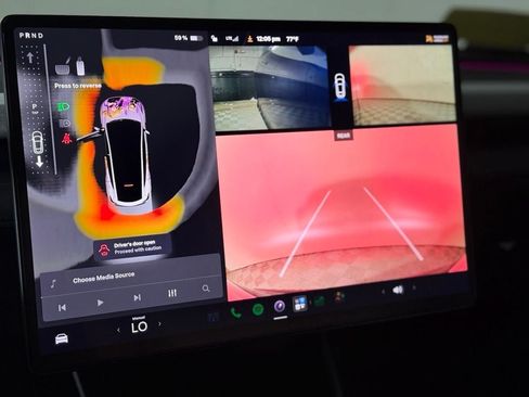 Used 2026 Tesla Model Y 2WD image 16