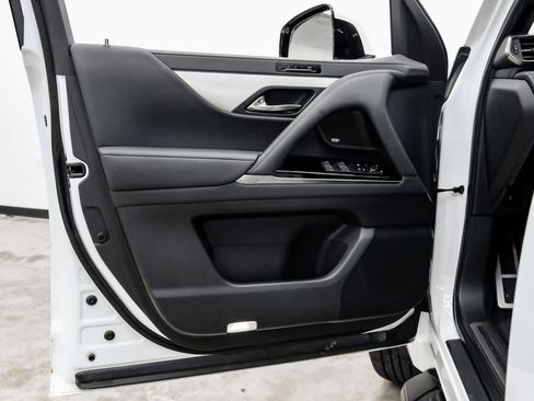 Used 2023 Lexus LX 600 F Sport image 51