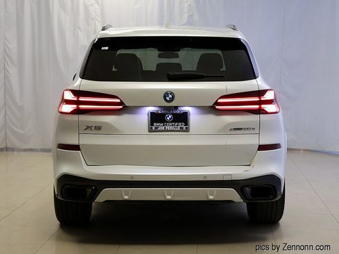 Certified 2024 BMW X5 xDrive50e w/ M Sport Package AWD/4WD image 7