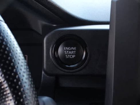 Used 2024 Toyota Tacoma SR image 29