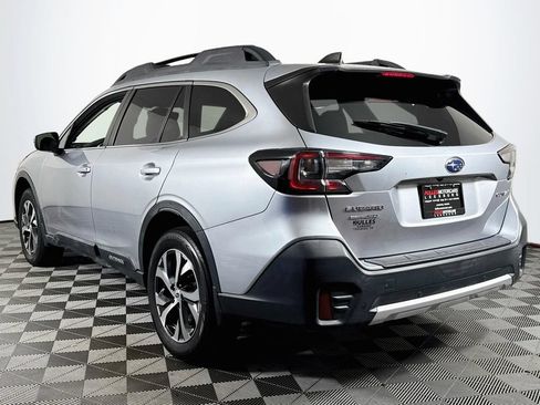 Used 2022 Subaru Outback Limited AWD/4WD image 5