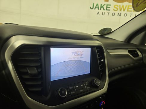 Certified 2019 GMC Acadia SLT w/ Black Edition FWD image 22