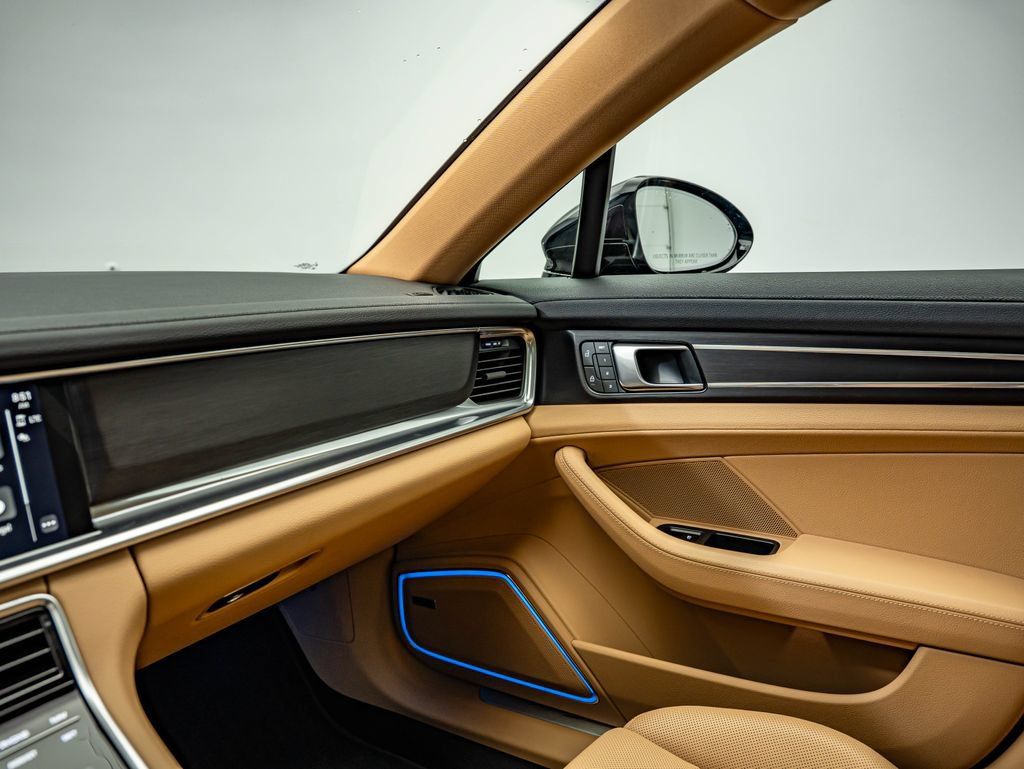 Certified 2023 Porsche Panamera Platinum Edition RWD image 36