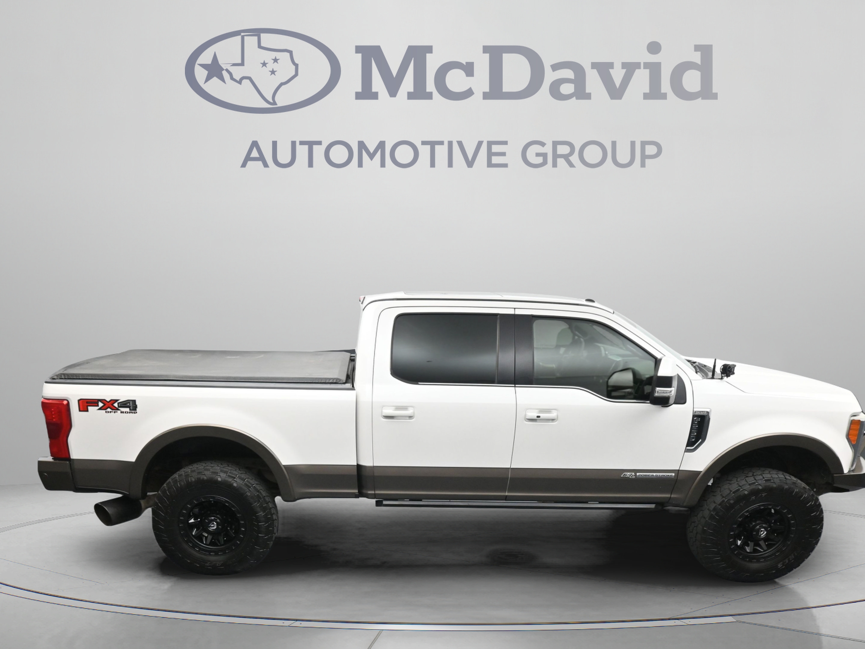 Used 2017 Ford F250 King Ranch w/ King Ranch Ultimate Package AWD/4WD image 40
