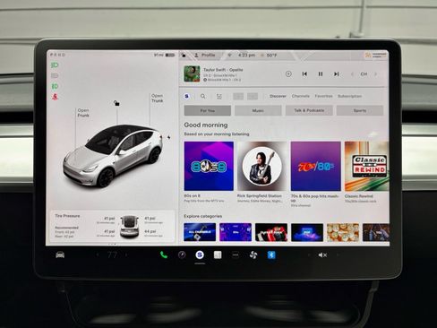 Used 2022 Tesla Model Y Long Range image 12