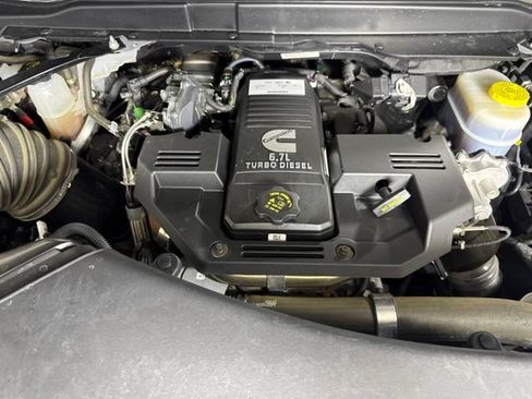 Used 2022 RAM 2500 Laramie AWD/4WD image 9