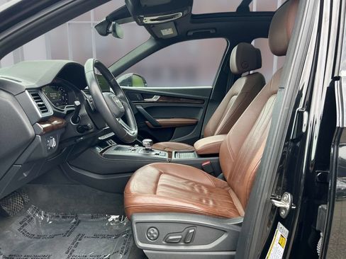 Used 2019 Audi Q5 2.0T Premium Plus w/ Premium Plus Package AWD/4WD image 22