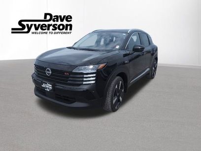 New 2025 Nissan Kicks SR w/ SR Premium Package