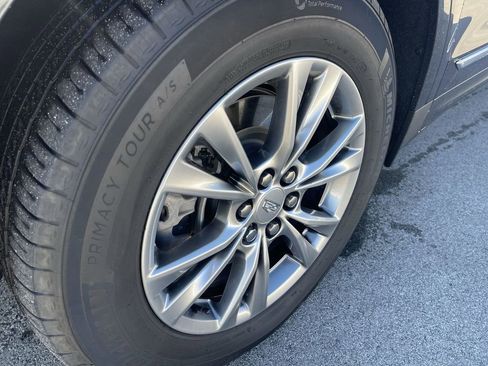 Certified 2023 Cadillac XT5 Premium Luxury w/ Technology Package image 2