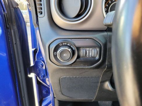 Used 2020 Jeep Wrangler Unlimited Sport S image 19